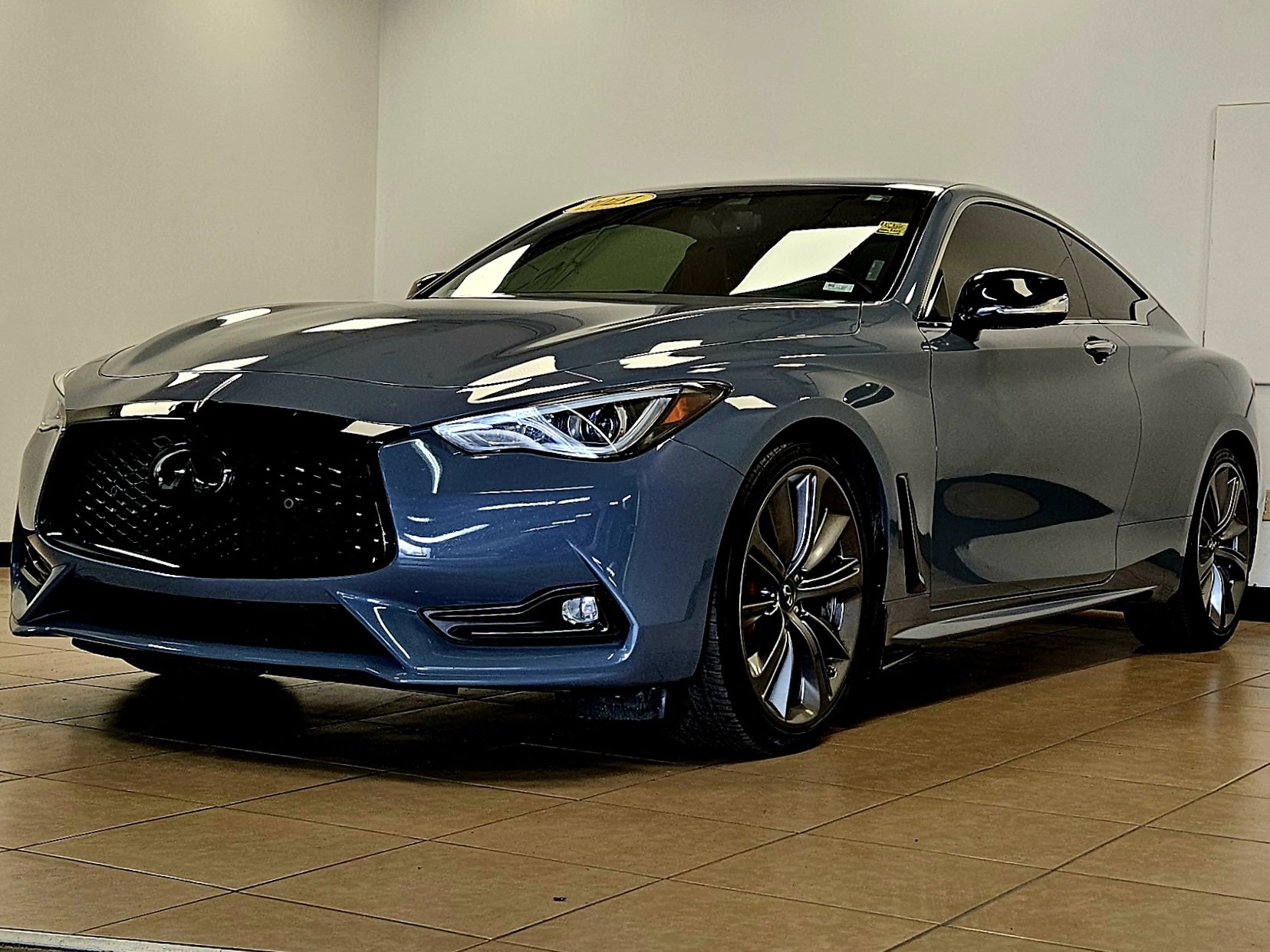 Used 2021 INFINITI Q60 Red Sport 400 w/ Proactive Package AWD/4WD image 2