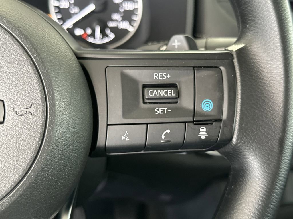 Used 2024 Nissan Rogue SV AWD/4WD image 20