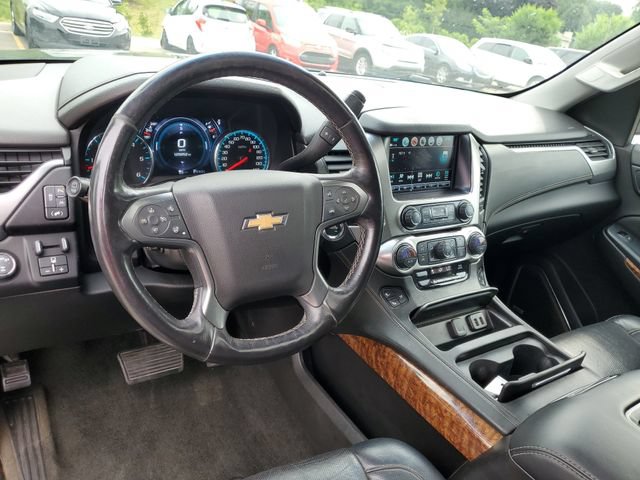 Used 2017 Chevrolet Suburban Premier AWD/4WD image 18
