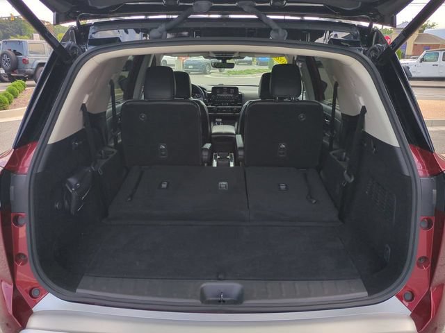 Used 2023 Nissan Pathfinder SL w/ SL Premium Package AWD/4WD image 13
