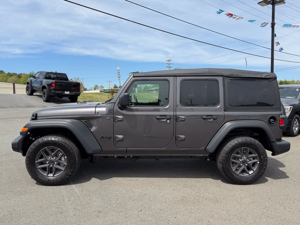 Used 2026 Jeep Wrangler Unlimited Sport AWD/4WD image 8