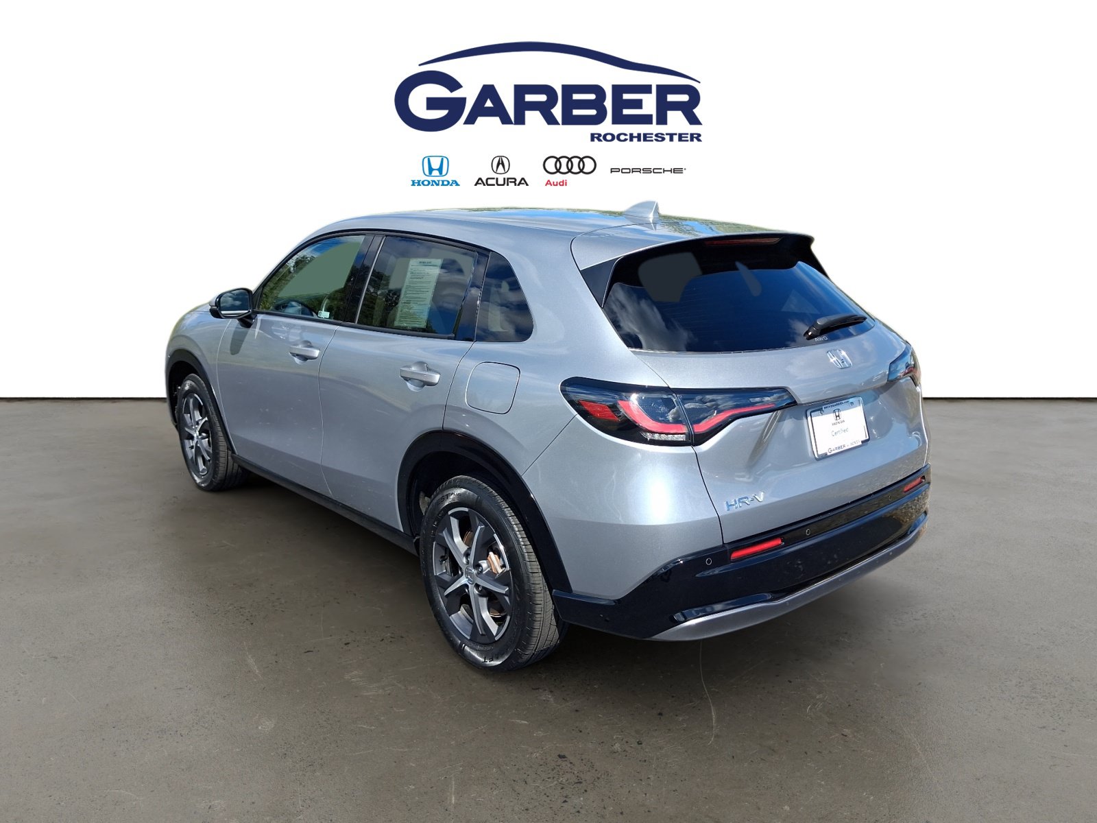 Used 2024 Honda HR-V EX-L image 3