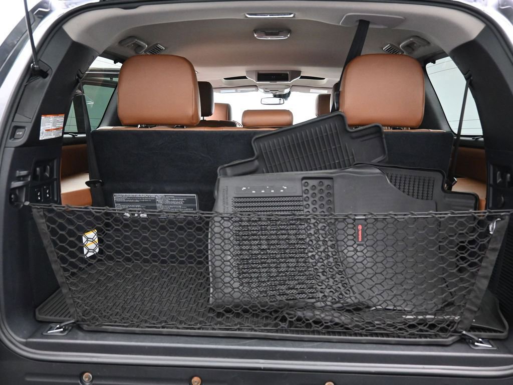 Certified 2021 Toyota Sequoia Platinum AWD/4WD image 38