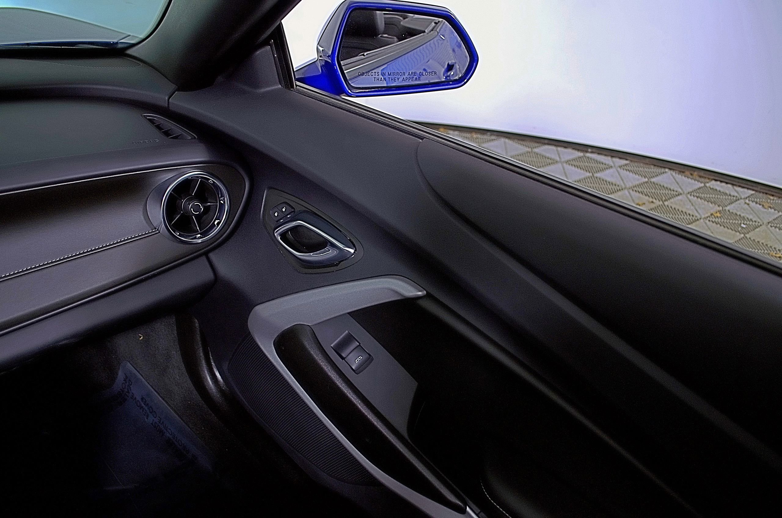 Used 2023 Chevrolet Camaro LT w/ RS Package image 18