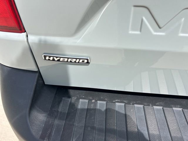 Used 2024 Ford Maverick Lariat FWD image 4