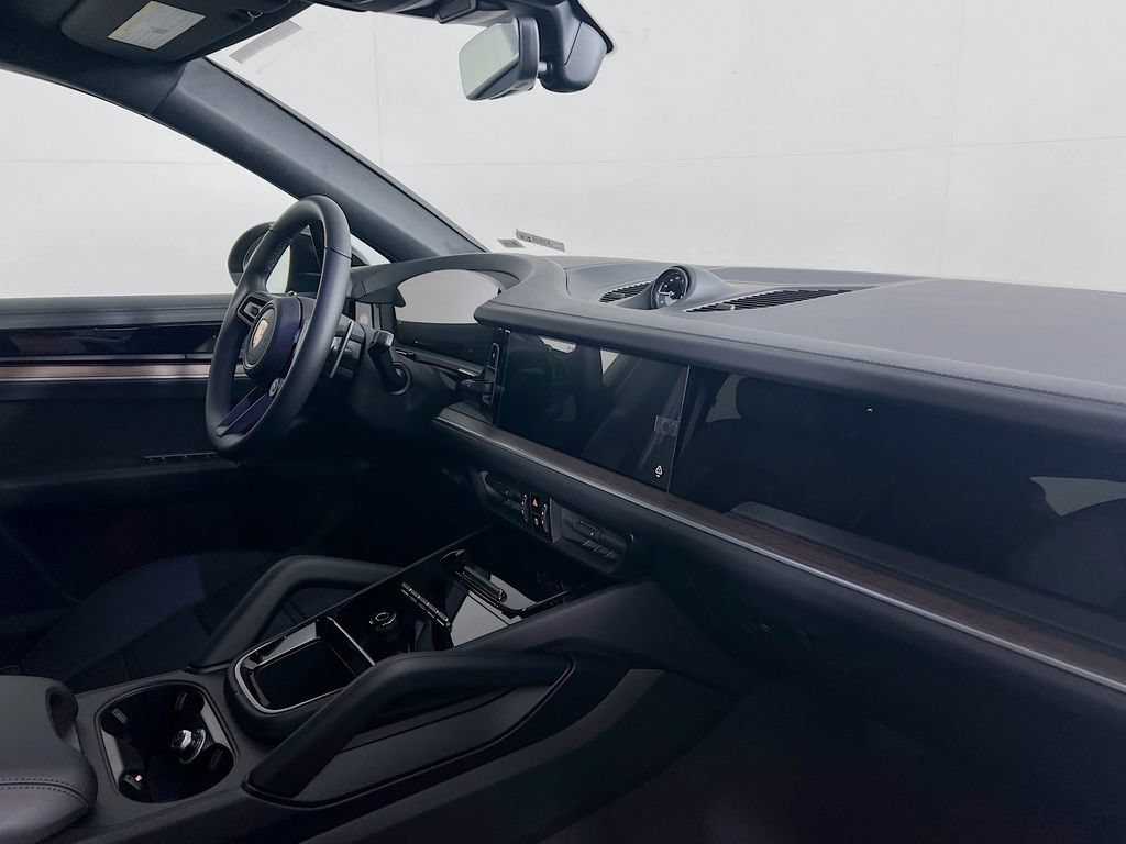 New 2026 Porsche Cayenne E-Hybrid Coupe AWD/4WD image 31