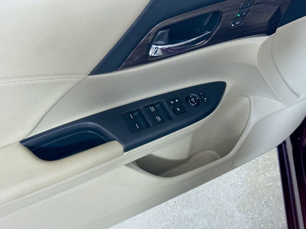 Used 2017 Honda Accord EX-L image 15