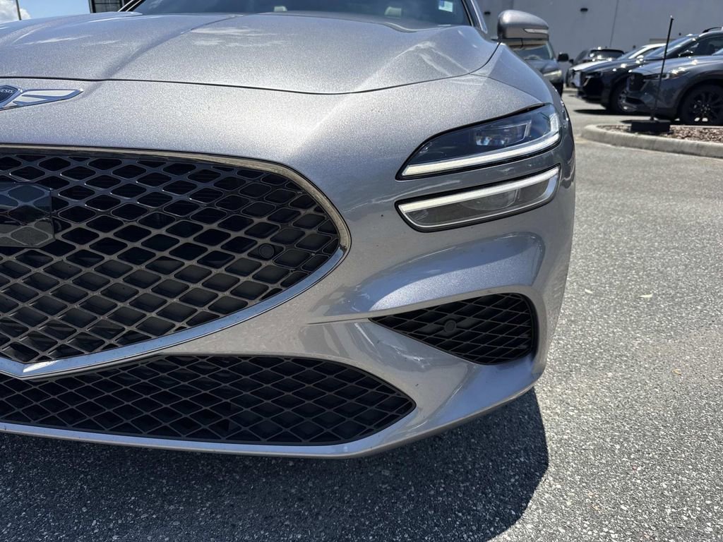 Used 2023 Genesis G70 2.0T w/ Sport Prestige Package RWD image 10