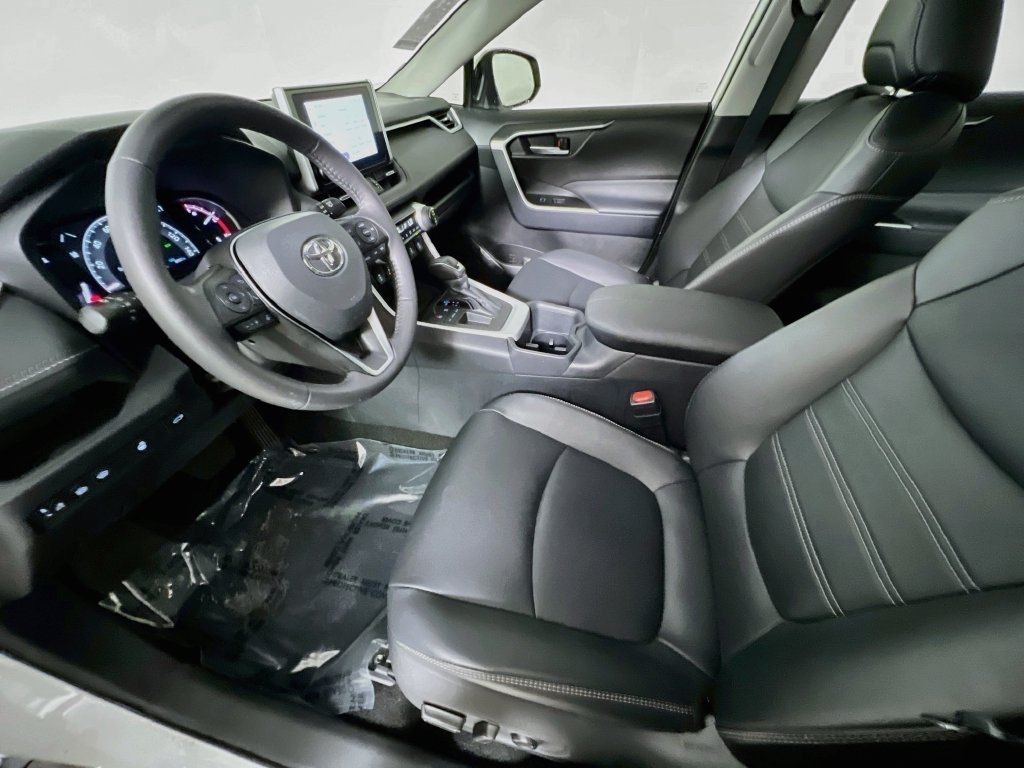 Used 2025 Toyota RAV4 XLE Premium w/ Weather Package FWD image 11