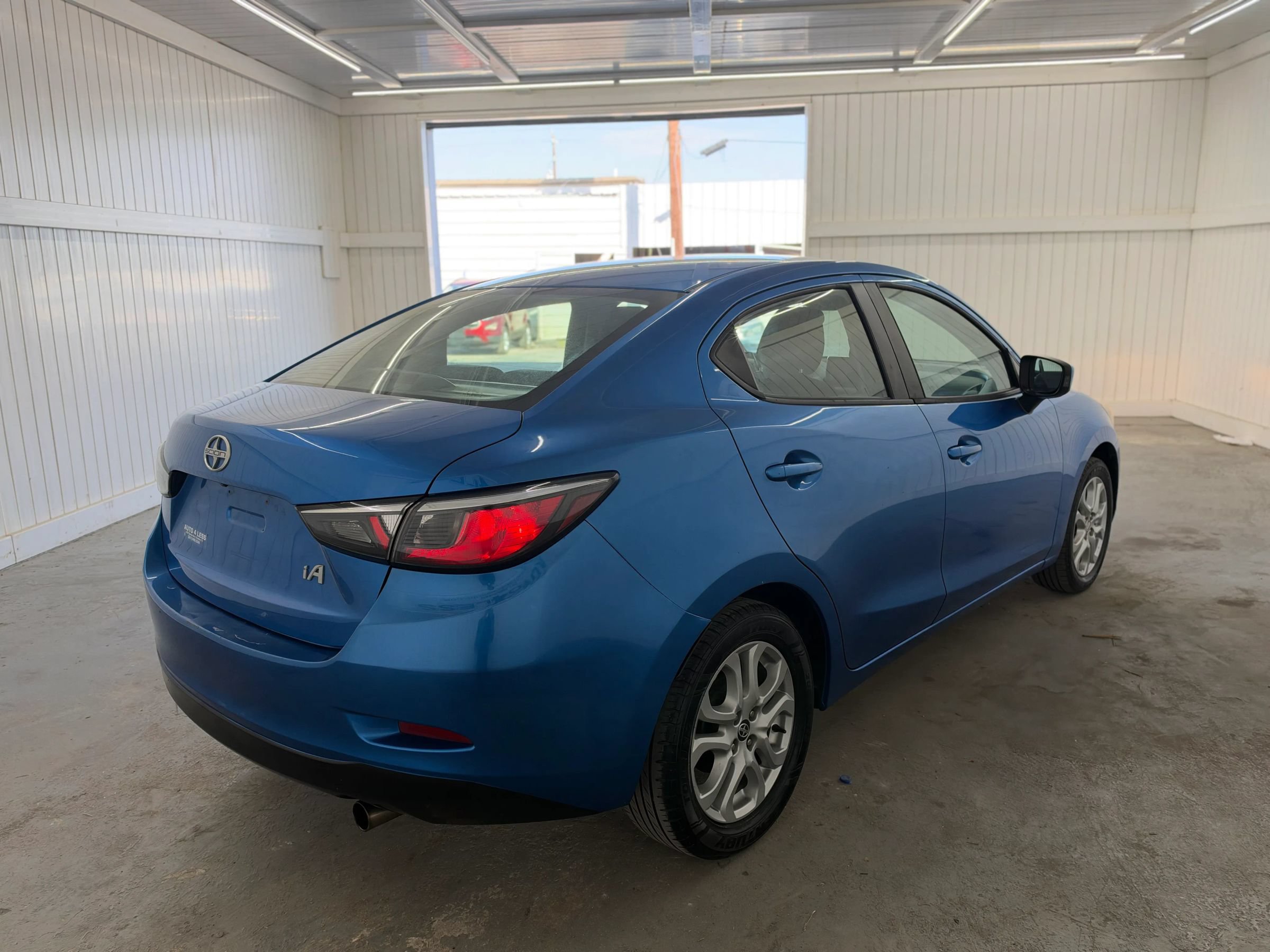 Used 2016 Scion iA FWD image 5