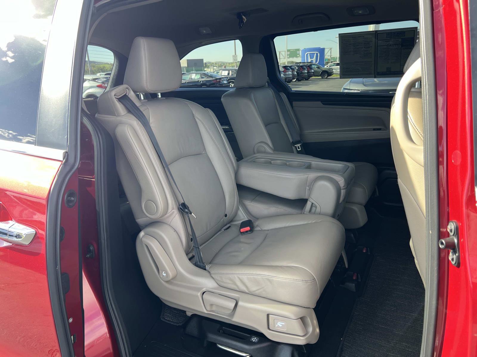 Used 2023 Honda Odyssey EX-L image 32