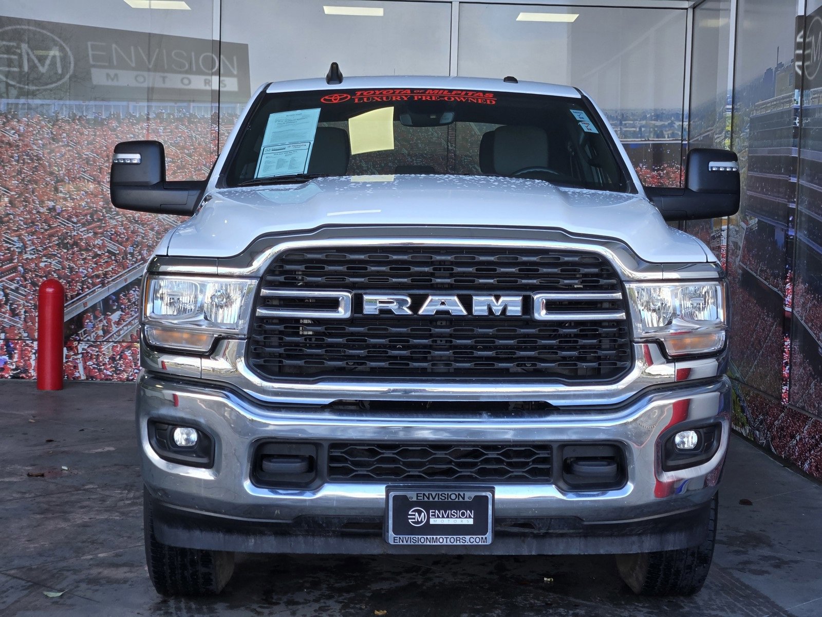 Used 2024 RAM 2500 Big Horn image 3