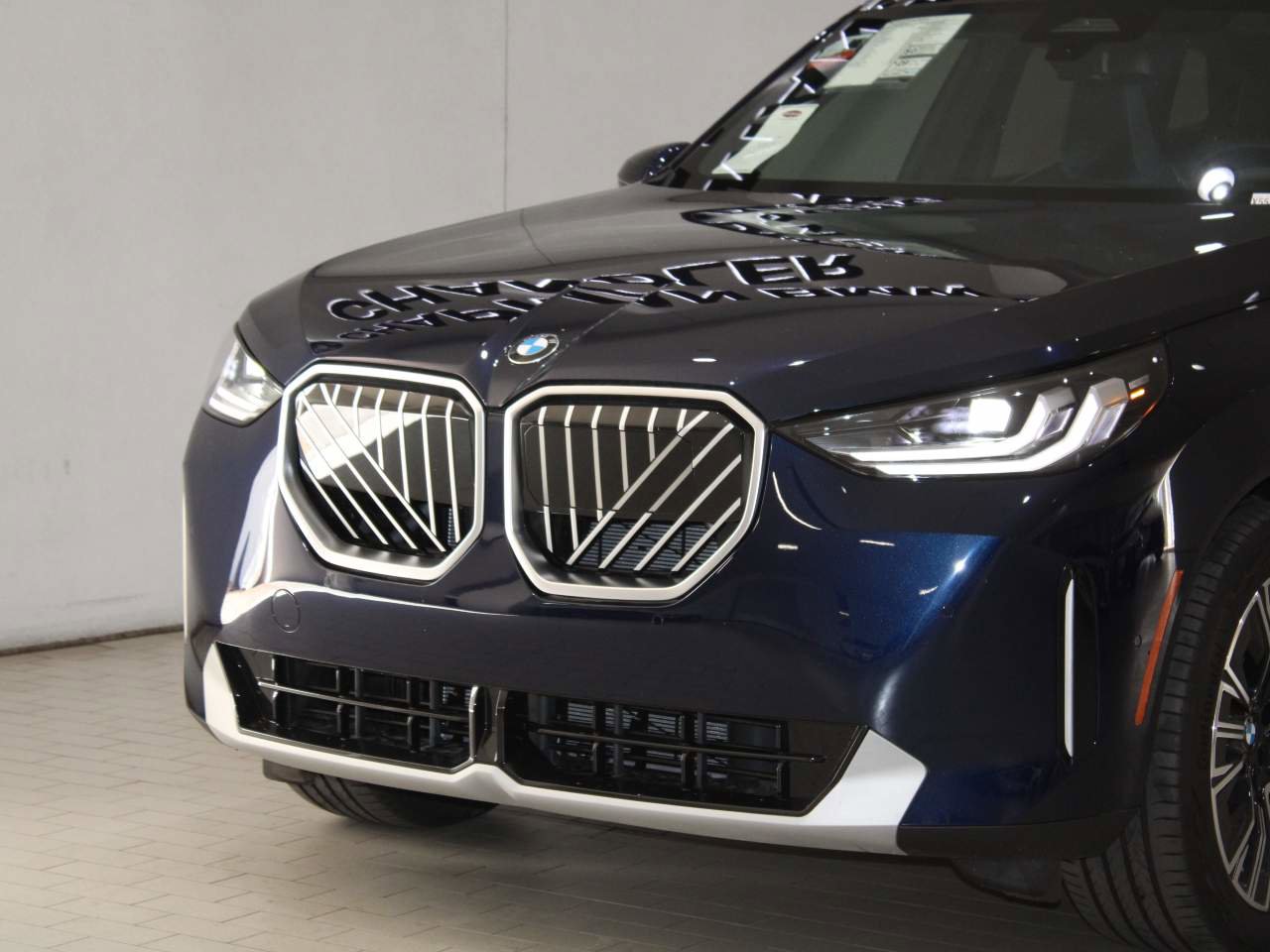 Used 2025 BMW X3 xDrive30 AWD/4WD image 2