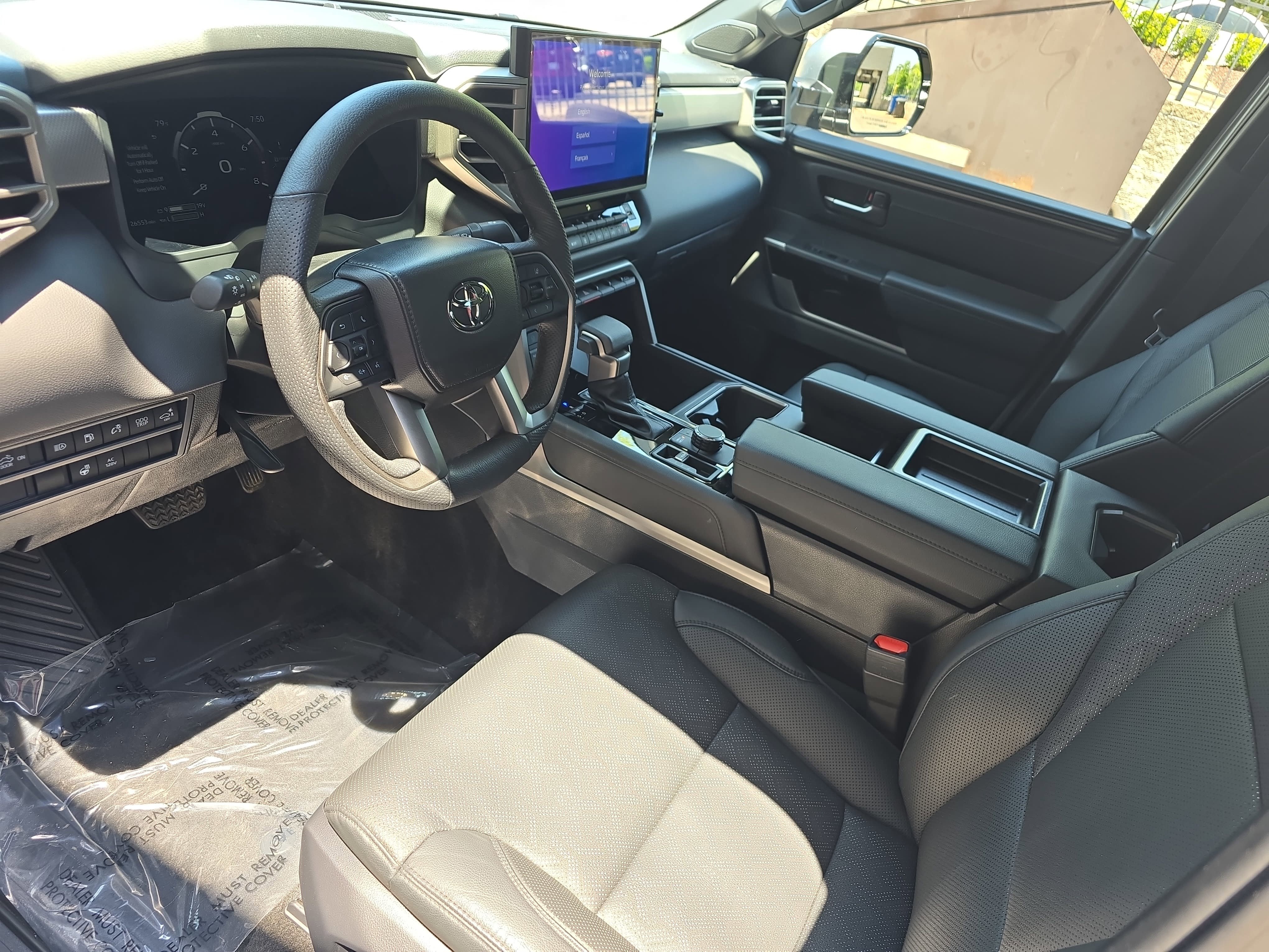 Used 2025 Toyota Tundra Limited AWD/4WD image 17