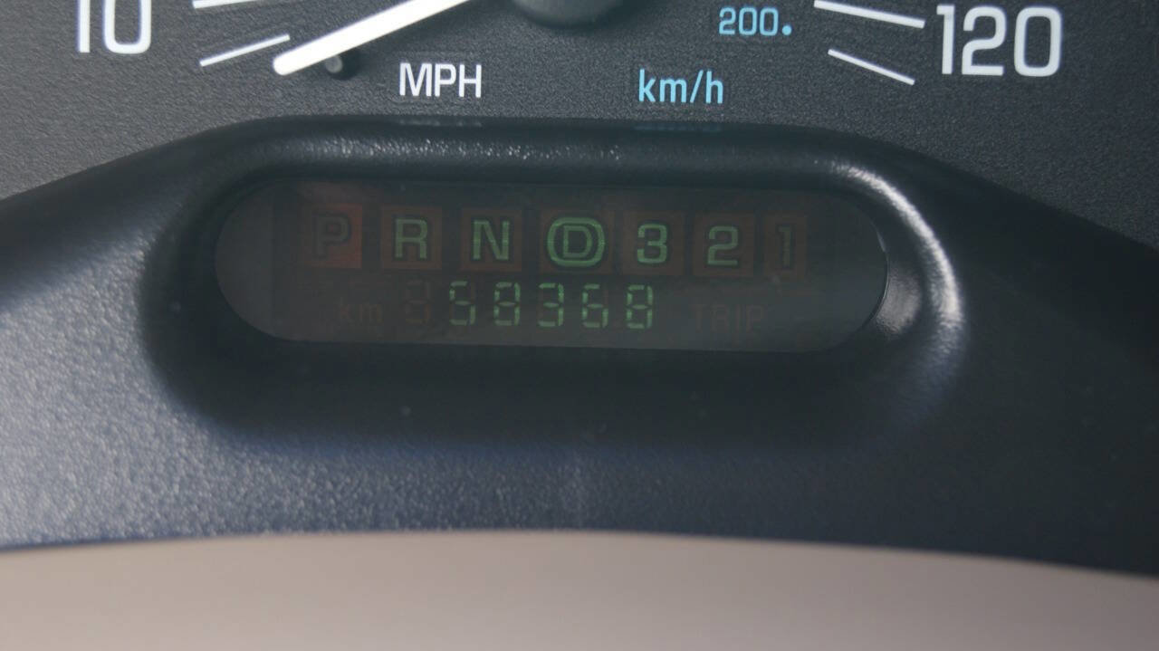 Used 2002 Buick Century Custom image 12