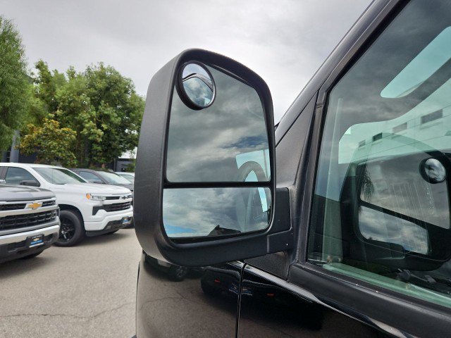 Used 2016 Chevrolet Express 2500 RWD image 19