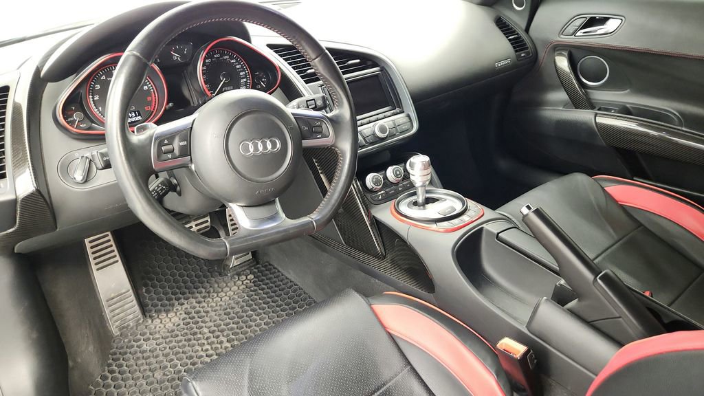 Used 2010 Audi R8 V10 AWD/4WD image 28