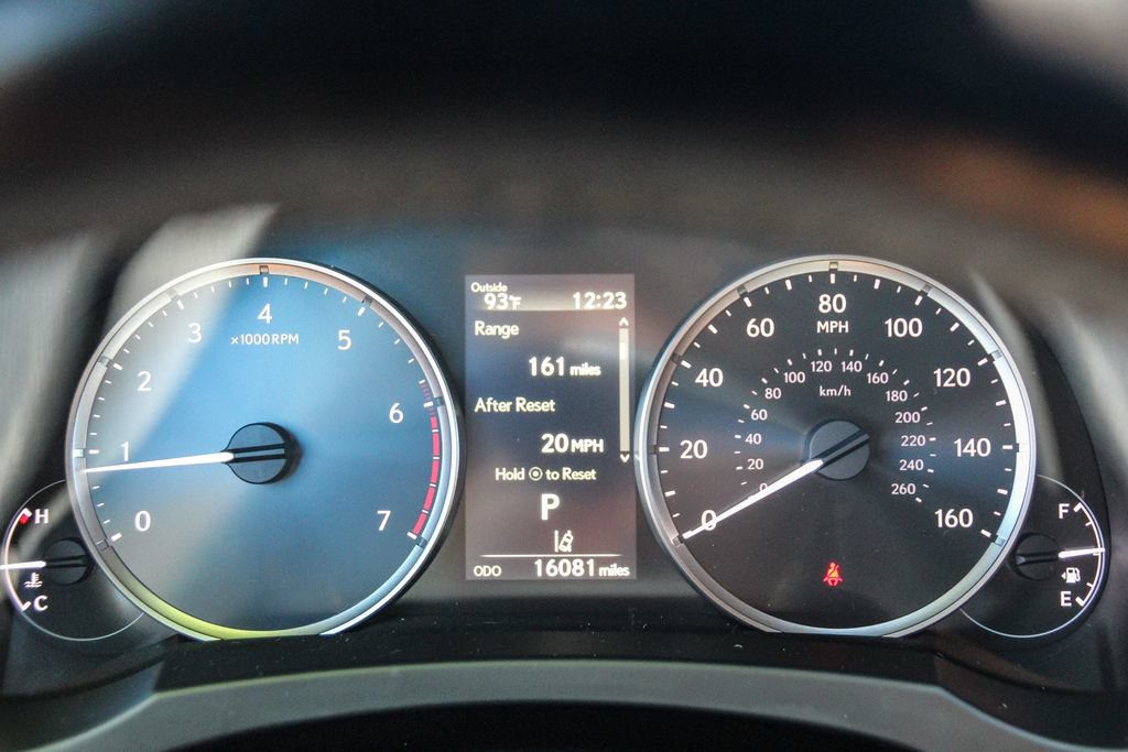 Certified 2024 Lexus IS 300 F Sport RWD image 22