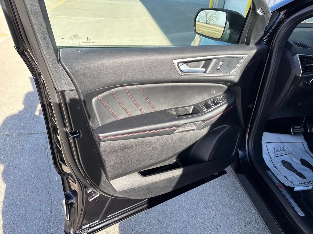 Used 2024 Ford Edge ST-Line AWD/4WD image 10