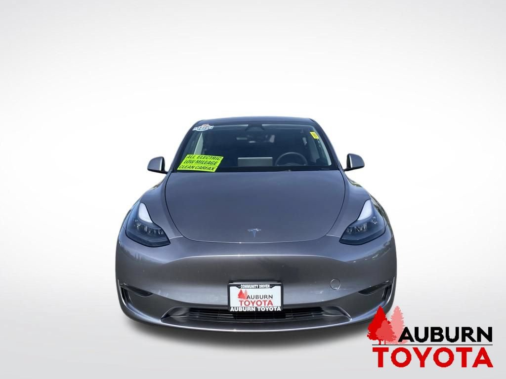 Used 2025 Tesla Model Y Long Range AWD/4WD image 2