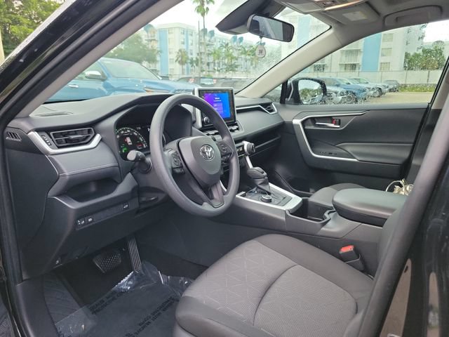 Used 2025 Toyota RAV4 XLE w/ Convenience Package AWD/4WD image 10