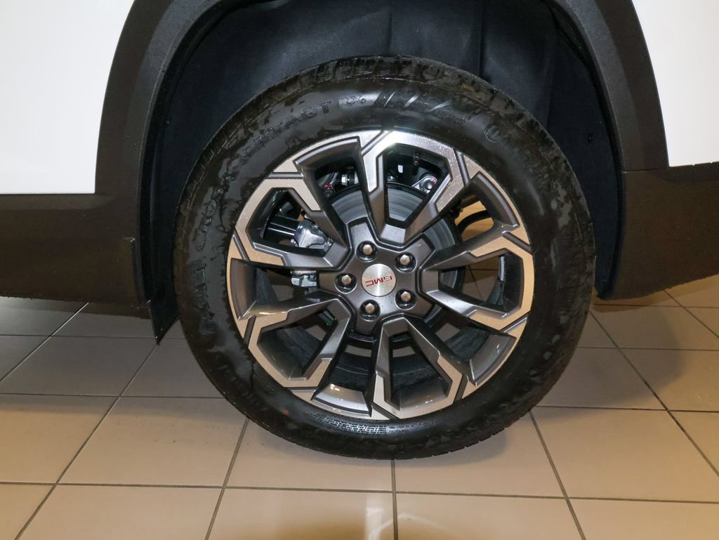 New 2027 GMC Terrain Elevation w/ Elevation Premium Package AWD/4WD image 44