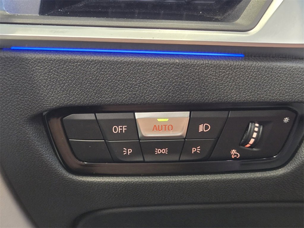 Used 2022 BMW M4 xDrive Competition w/ M Carbon Exterior Package image 22