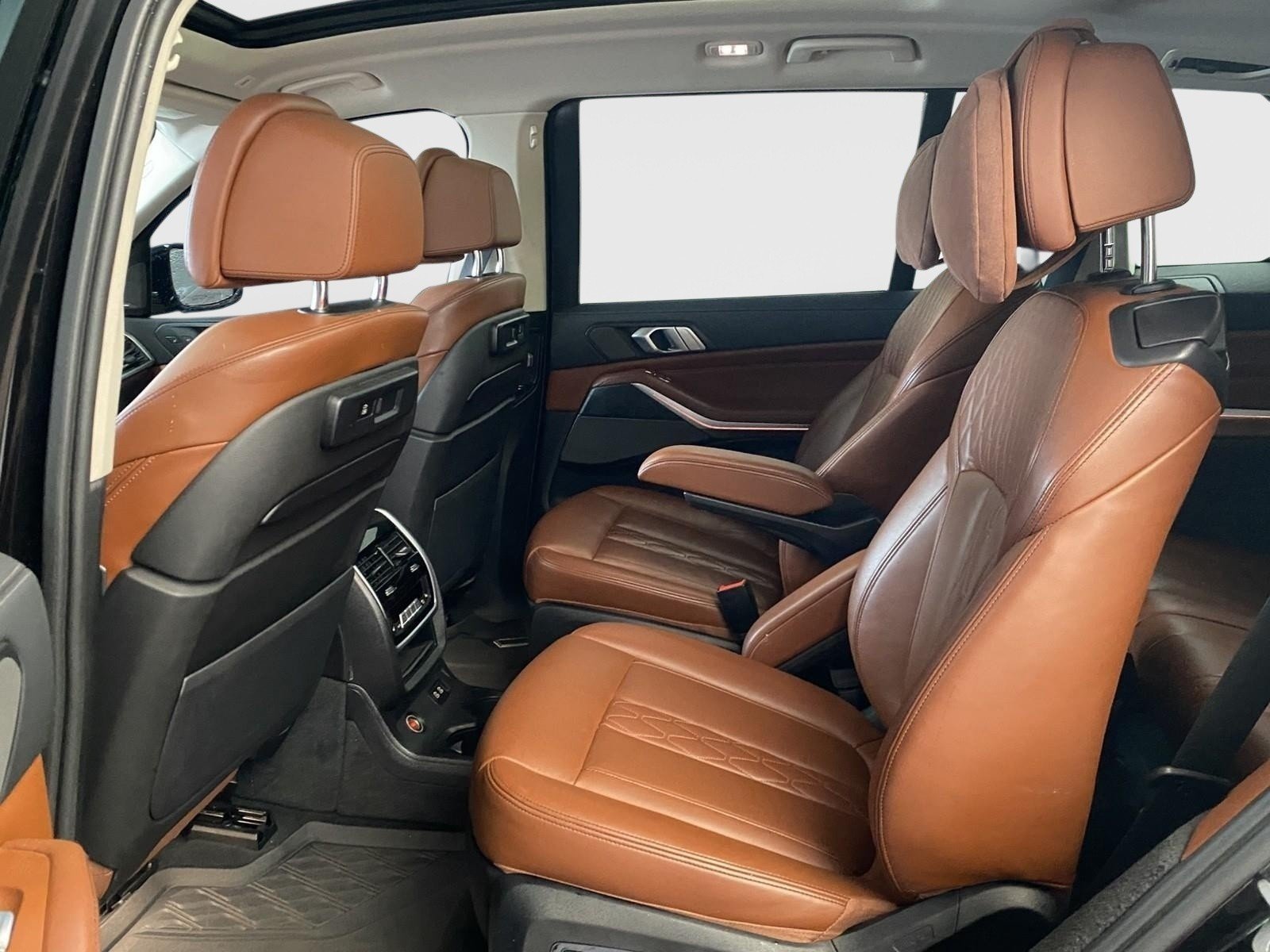 Used 2020 BMW X7 xDrive40i w/ Executive Package AWD/4WD image 23