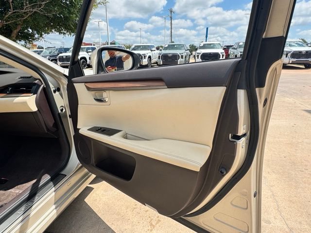 Used 2017 Lexus ES 300h FWD image 22