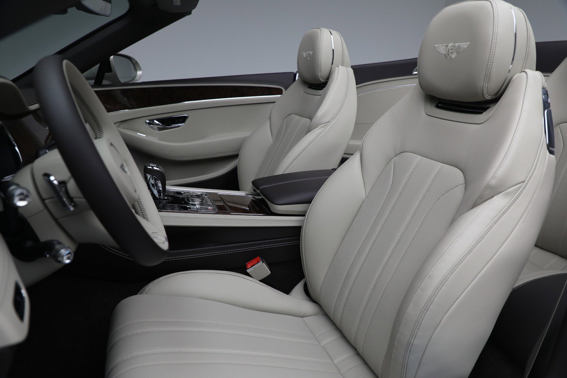 New 2026 Bentley Continental GTC AWD/4WD image 25