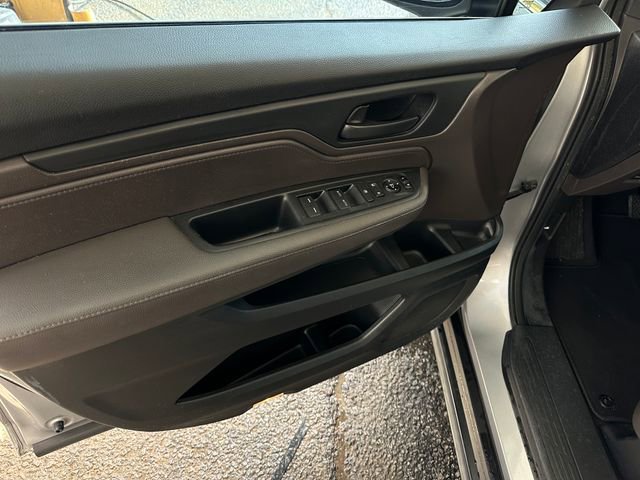 Used 2018 Honda Odyssey LX image 11