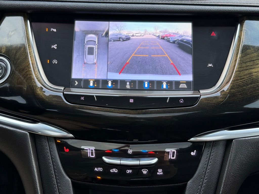 Used 2020 Cadillac XT6 Premium Luxury image 43