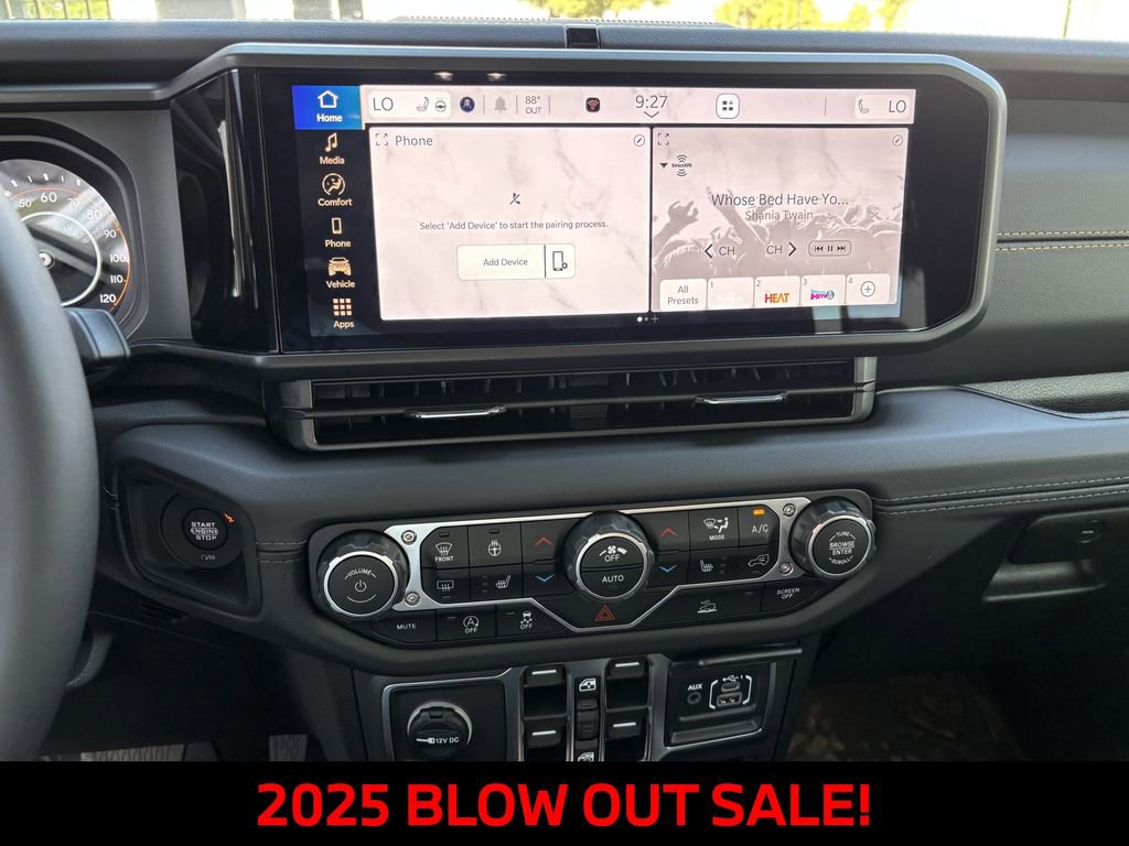 New 2025 Jeep Gladiator Sport image 17