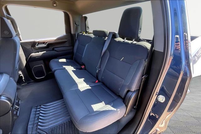 Used 2023 Chevrolet Silverado 1500 LT image 16
