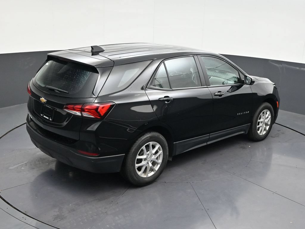 Used 2024 Chevrolet Equinox LS w/ Driver Confidence II Package FWD image 19