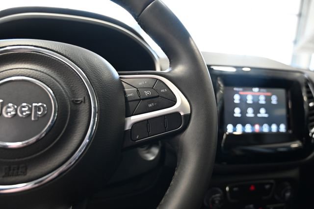 Used 2021 Jeep Compass Latitude FWD image 23