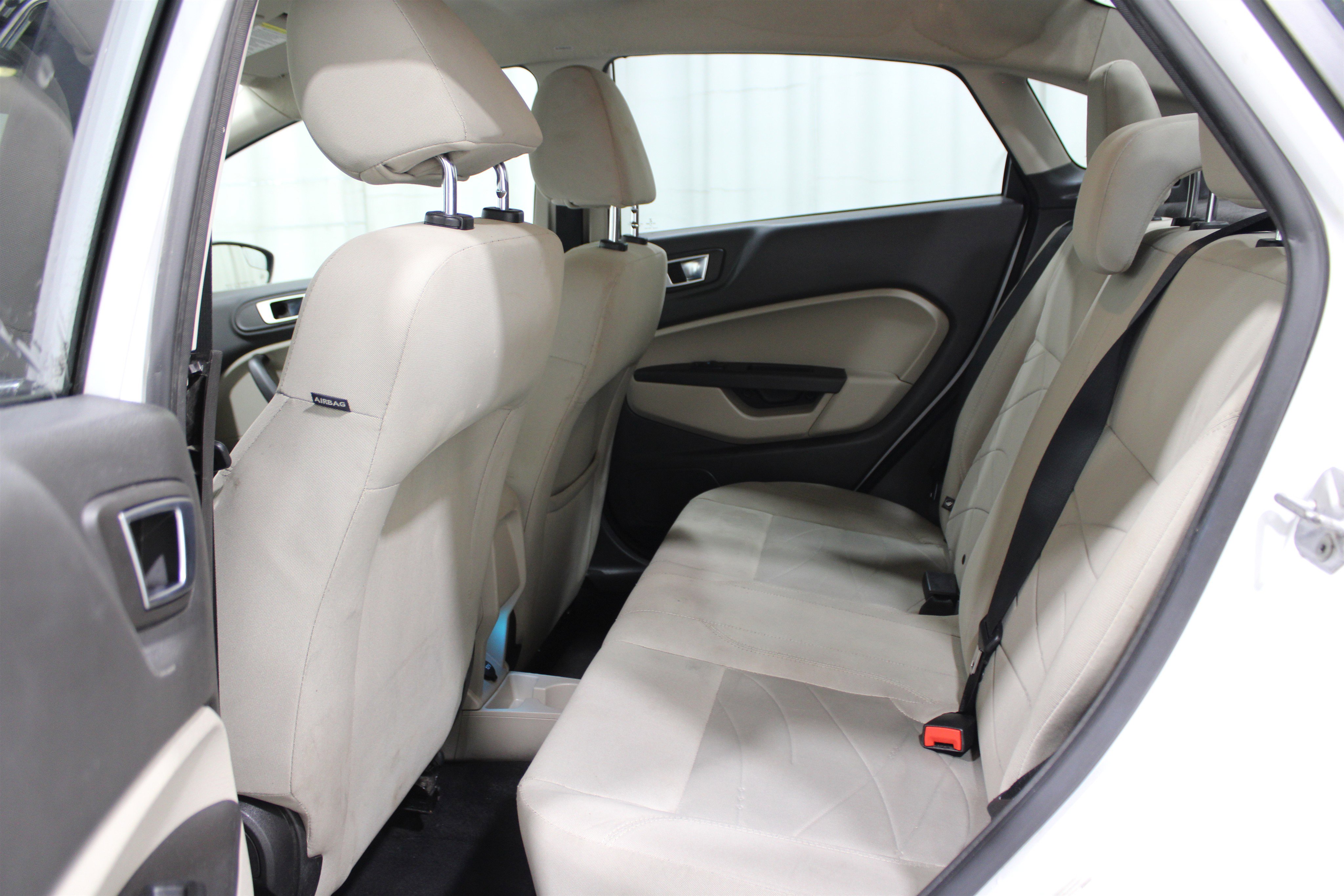 Used 2014 Ford Fiesta SE w/ Comfort Package image 22