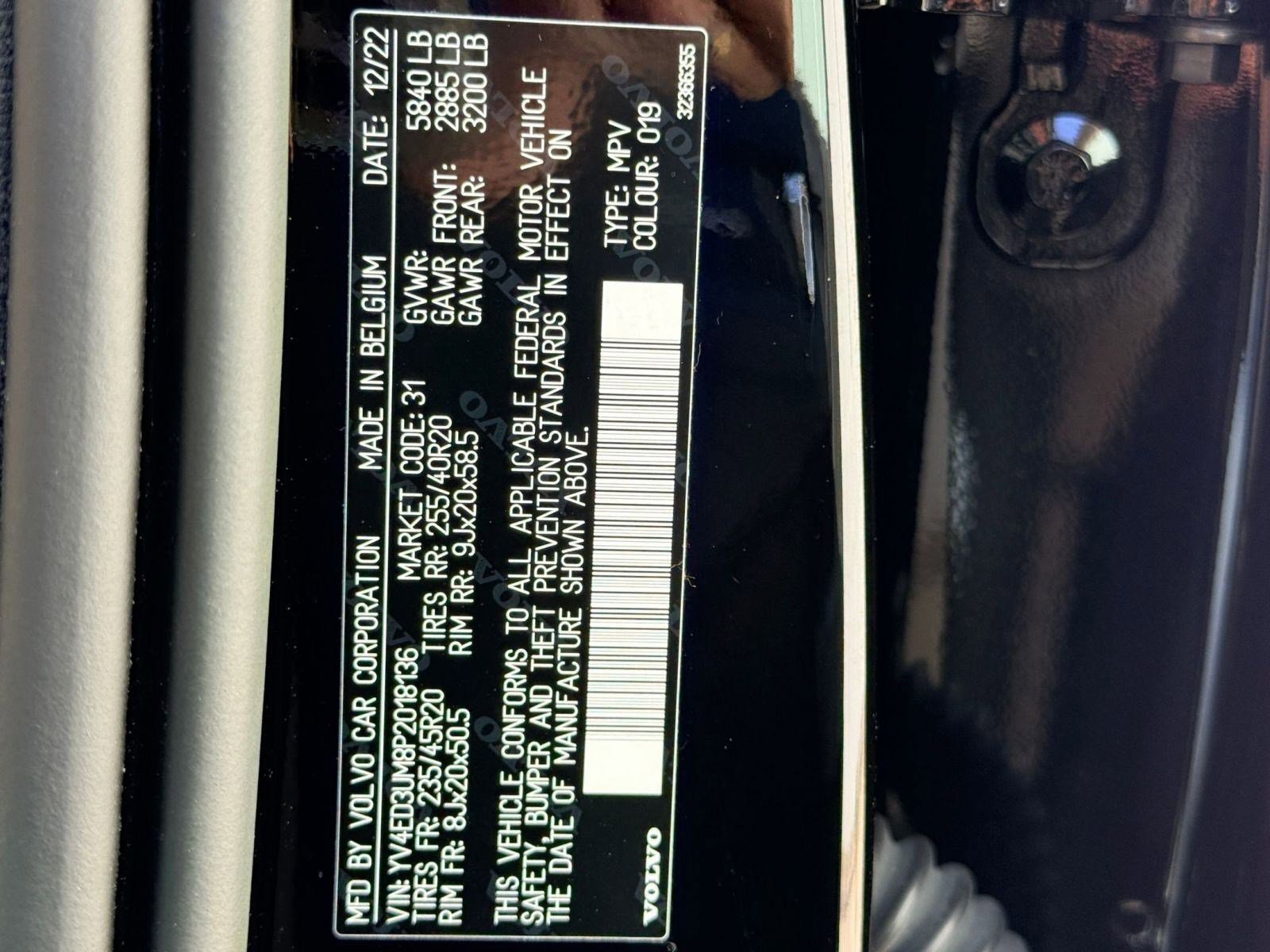 Certified 2023 Volvo XC40 Recharge Ultimate image 18