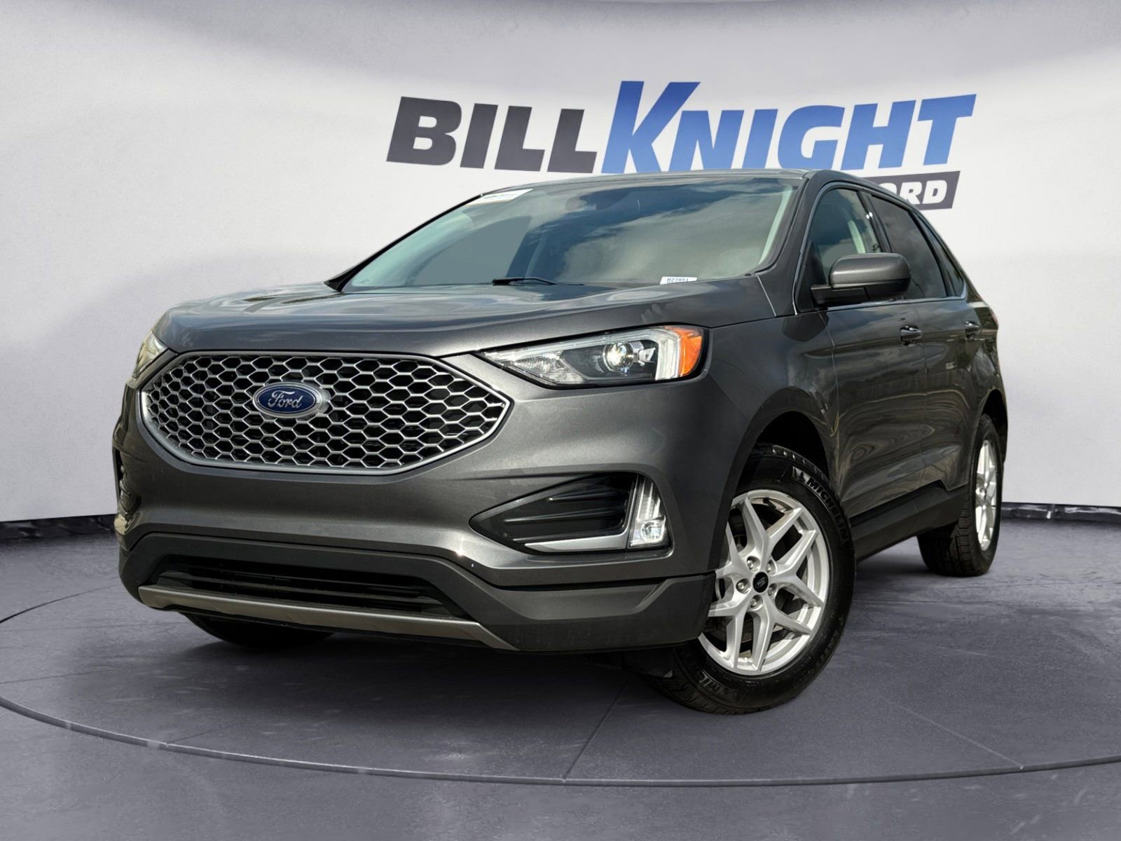 Used 2024 Ford Edge SEL w/ Convenience Package image 1