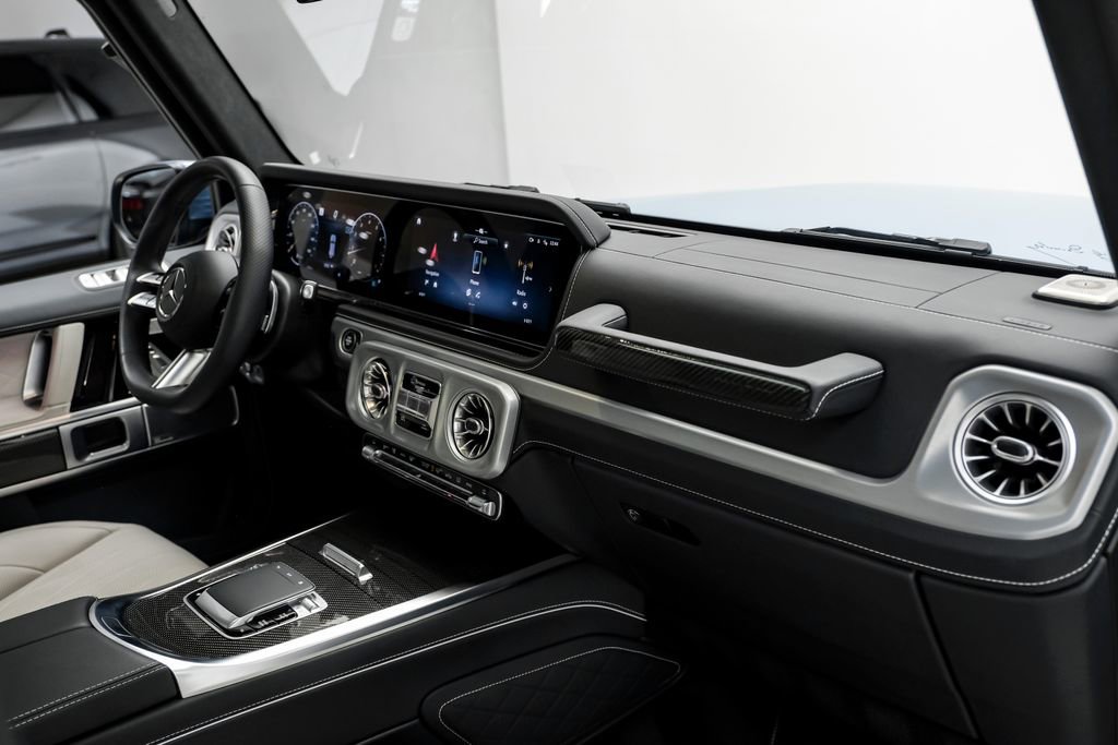 Used 2025 Mercedes-Benz G 550 image 20