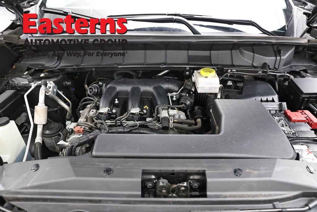 Used 2023 Nissan Pathfinder S AWD/4WD image 7