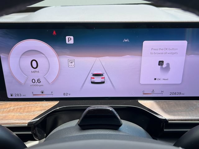 Certified 2025 Genesis GV80 3.5T Prestige AWD/4WD image 23