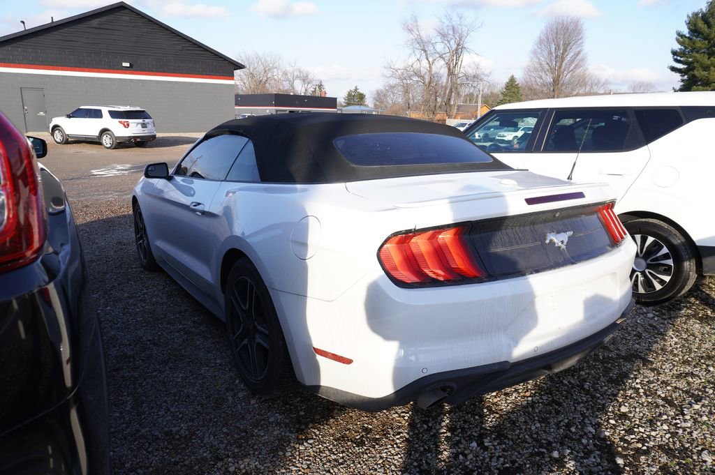 Used 2020 Ford Mustang Premium image 4
