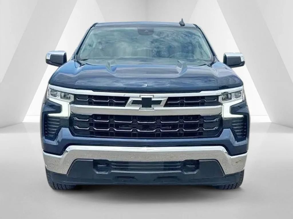 Used 2023 Chevrolet Silverado 1500 LT AWD/4WD image 2