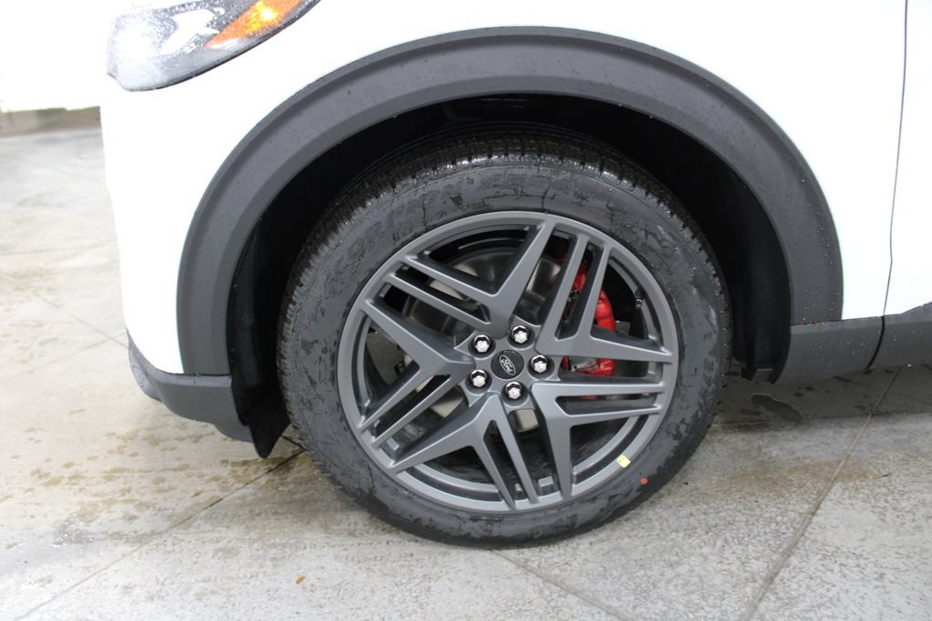 New 2026 Ford Explorer ST w/ Sun And Sound Package image 40