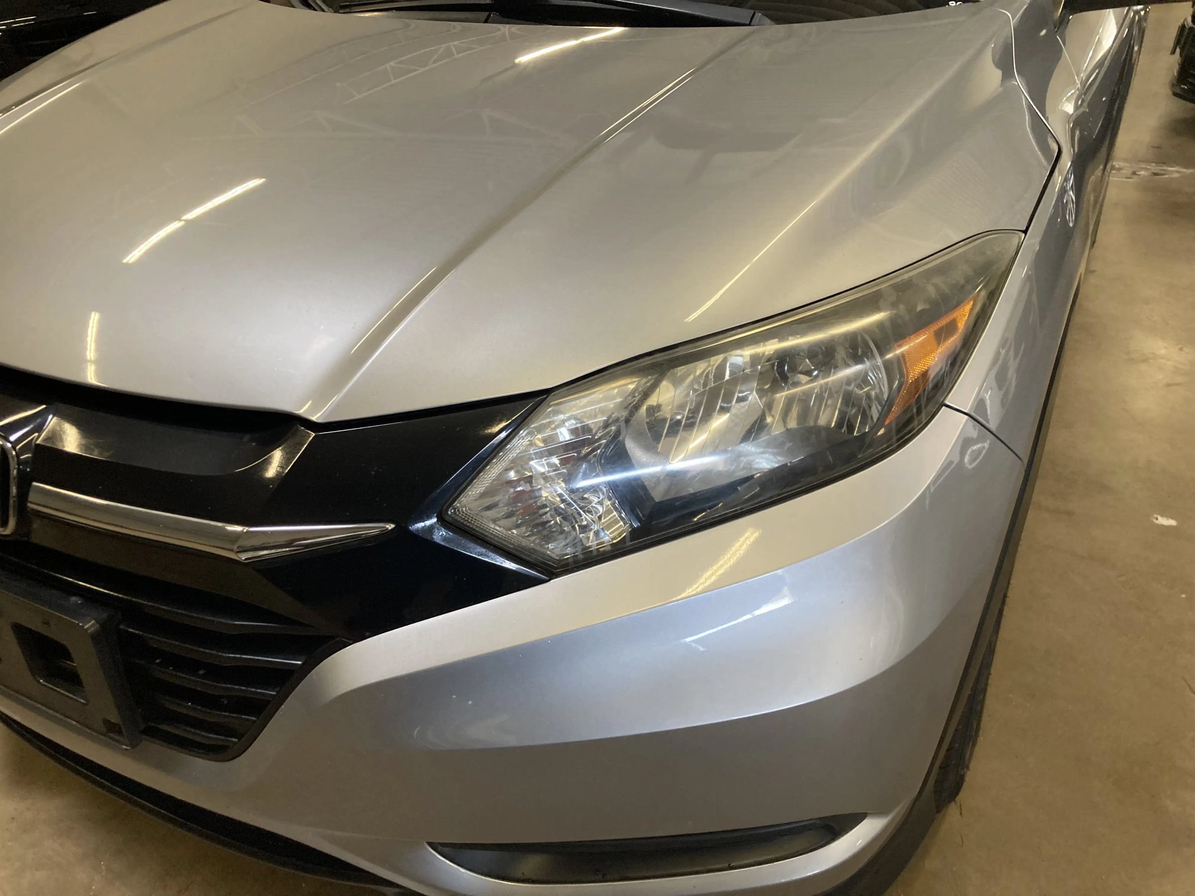 Used 2018 Honda HR-V LX image 11