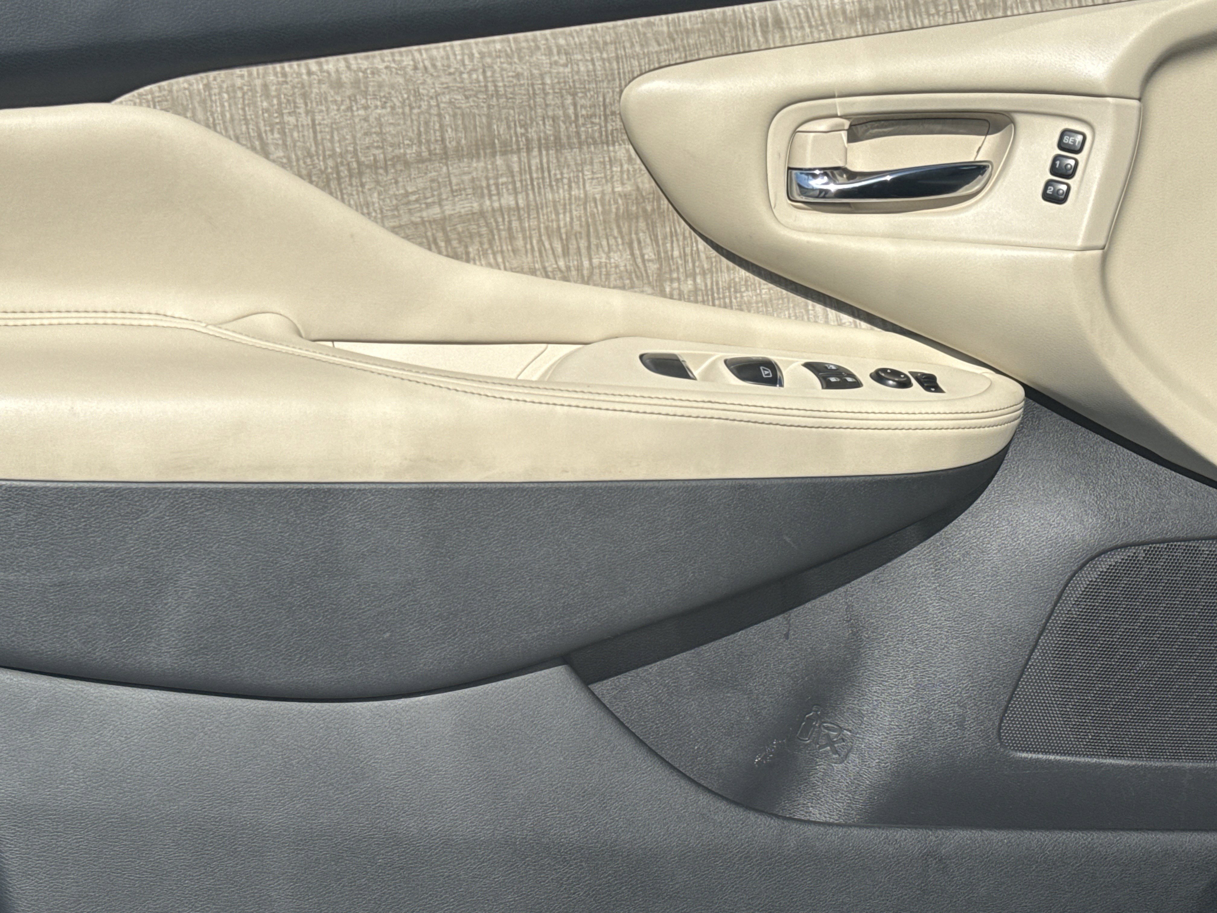 Used 2021 Nissan Murano SL w/ SL Moonroof Package image 14