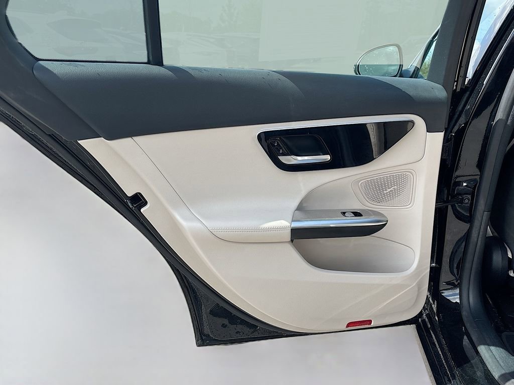 Used 2024 Mercedes-Benz C 300 Sedan image 32