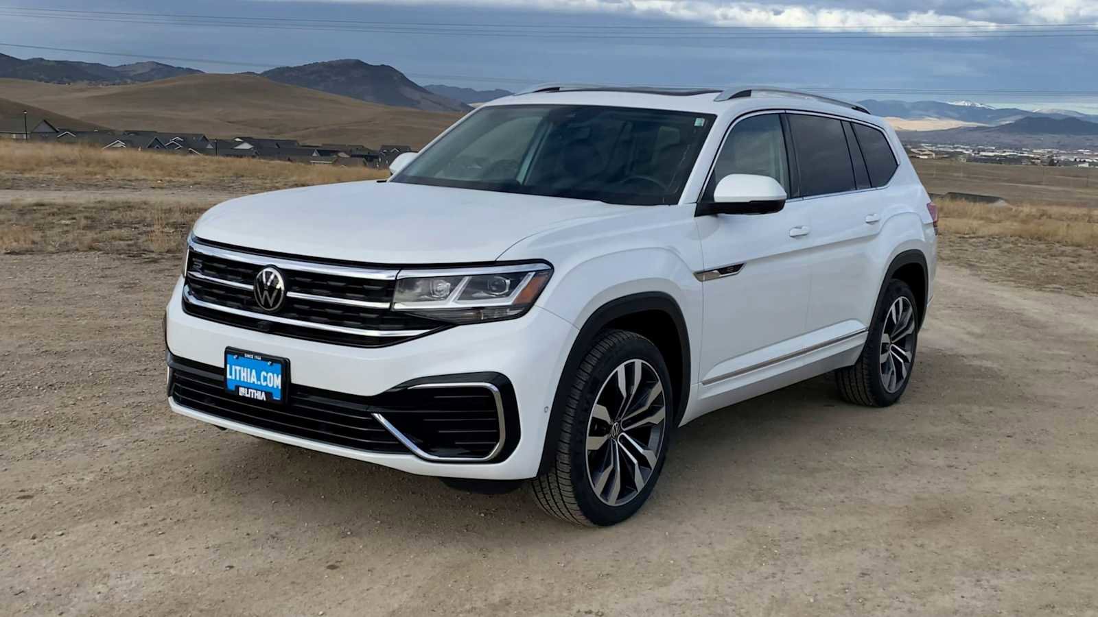 Used 2023 Volkswagen Atlas SEL Premium image 4