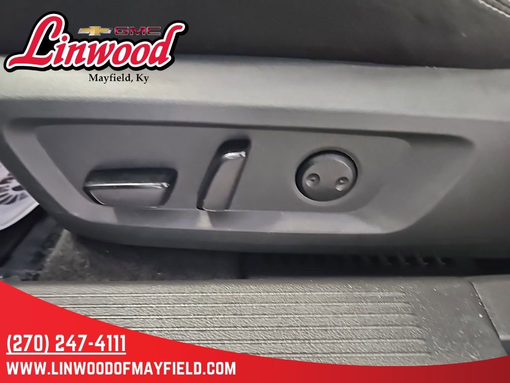 Used 2023 Nissan Rogue SV image 17